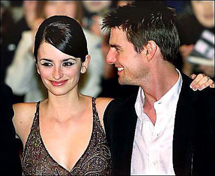 Penelope Cruz og Tom Cruise voru par í tvö og hálft ár.