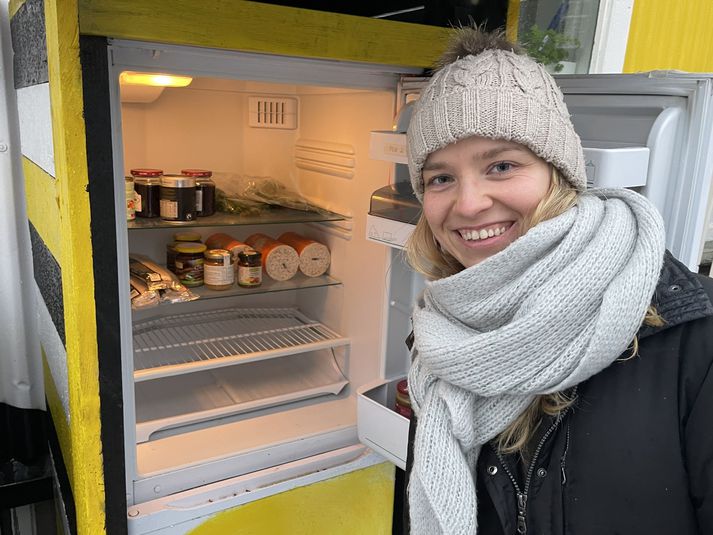 Kamila Walijewska stendur að baki verkefninu.