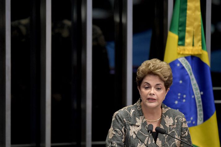Dilma Rousseff í þingsal öldungadeildar brasilíska þingsins fyrr í dag.