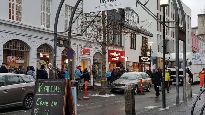 Frá Laugaveginum í dag þar sem tökur á áramótaskaupinu fóru fram.