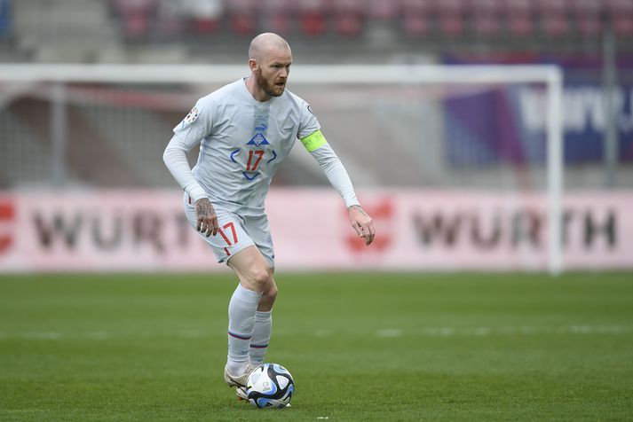 Aron Einar Gunnarsson lék sinn 103. landsleik í gær.