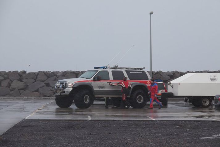 Björgunarsveitarmenn í Lífsbjörg lögðu af stað til þess að sækja manninn.