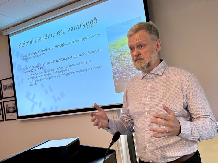 Tryggvi Már Ingvarsson framkvæmdastjóri fasteigna hjá HMS kynnti matið í dag.   