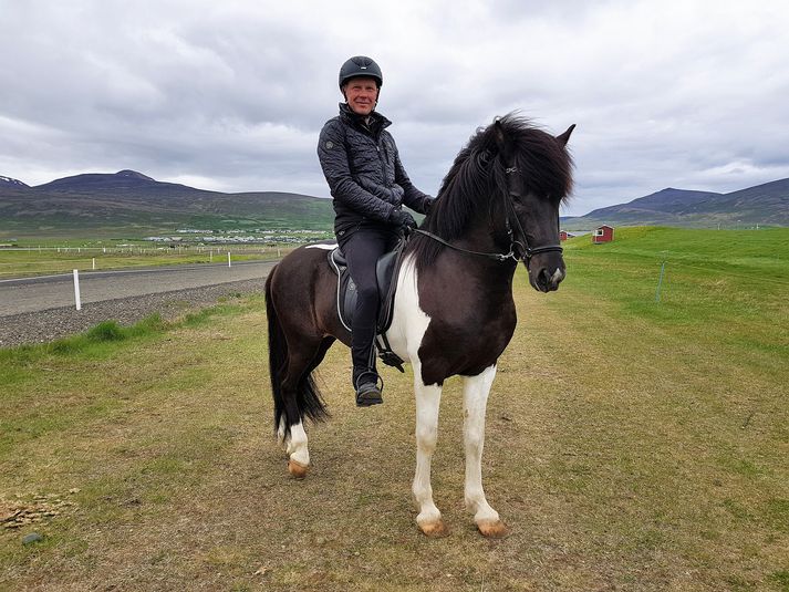 Þráinn heimsmeistari og Þórarinn Eymundsson, tamningamaður og knapi