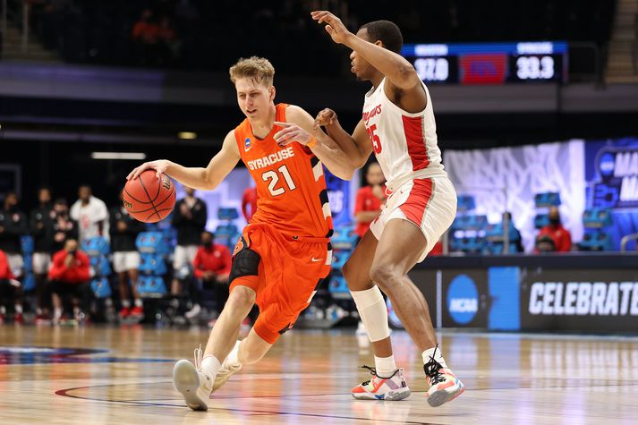 Marek Dolezaj í leik með Syracuse háskólanum þar sem hann lék á sínum tíma.