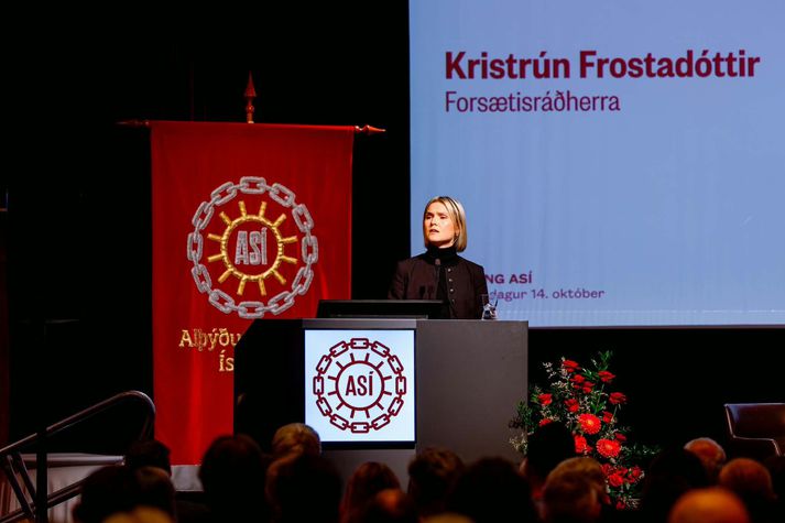 Kristrún Frostadóttir forsætisráðherra ávarpaði 47. þing  ASÍ í morgun. Hún lagði meðal áherslu á að berja niður vantraust og auka traust innan ASÍ sem og annars staðar í samfélaginu.