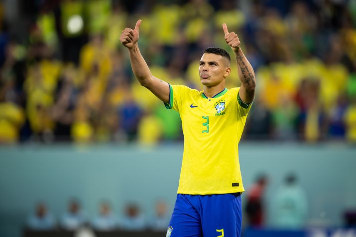 Brasilíska vörnin með Thiago Silva i broddi fylkingar virkar ógnarsterk.