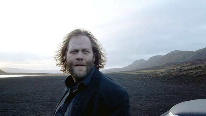Aðdáandi Ólafs Darra
Ingi er aðdáandi Ólafs Darra og ákvað að láta reyna á að fá hann myndband sitt við lagið Power to the Bastards.