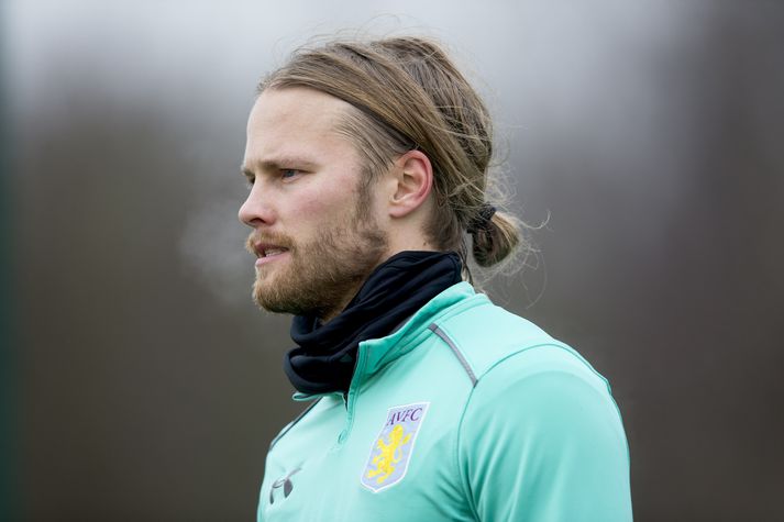 Birkir Bjarnason á æfingu með Aston Villa.