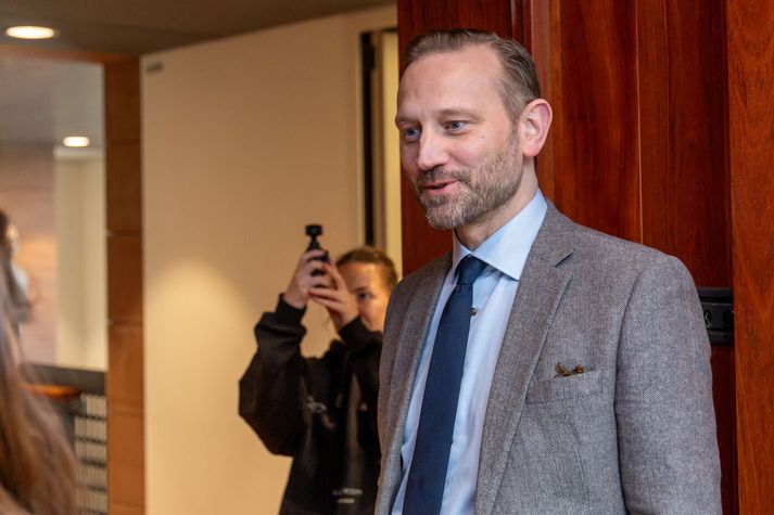 Einar Þorsteinsson oddviti Framsóknar segir baráttu gegn nagladekkjanotkun ekki hafa strandað á honum. 