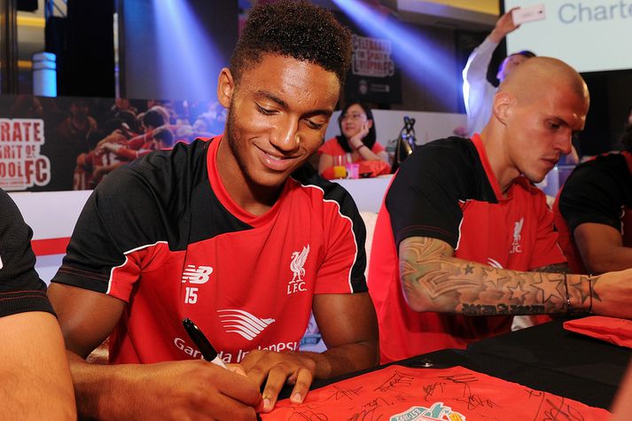 Joe Gomez byrjaði inná hjá Liverpool.