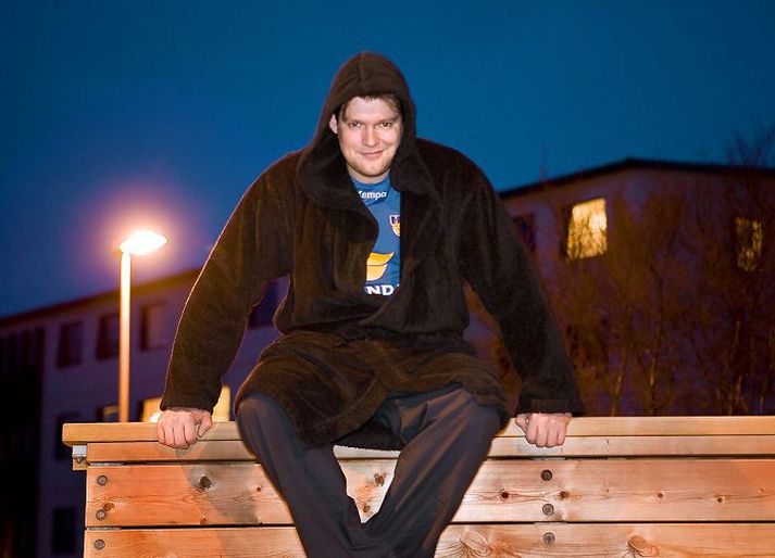 Atli Þór Albertsson er ekkert sár þótt hann hafi verið klipptur út úr Skaupinu, hann skilji ákvörðunina mjög vel í ljósi aðstæðna. Atli átti að leika Gillz í Áramótaskaupi Sjónvarpsins.Fréttablaðið/heiða