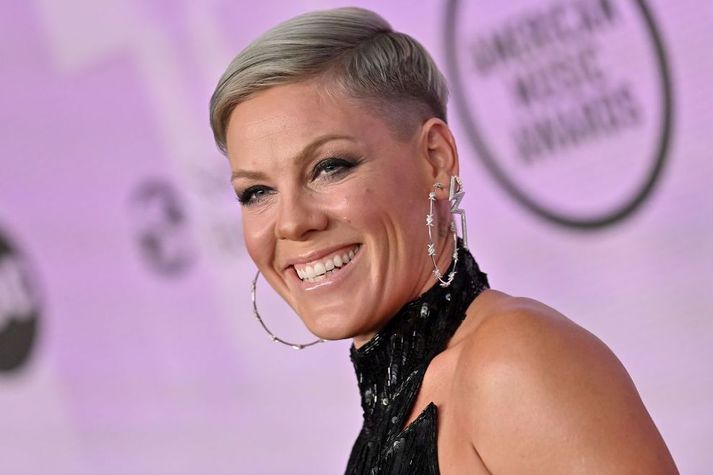 Söngkonan P!nk trónir á toppi Íslenska listans á FM957 um þessar mundir