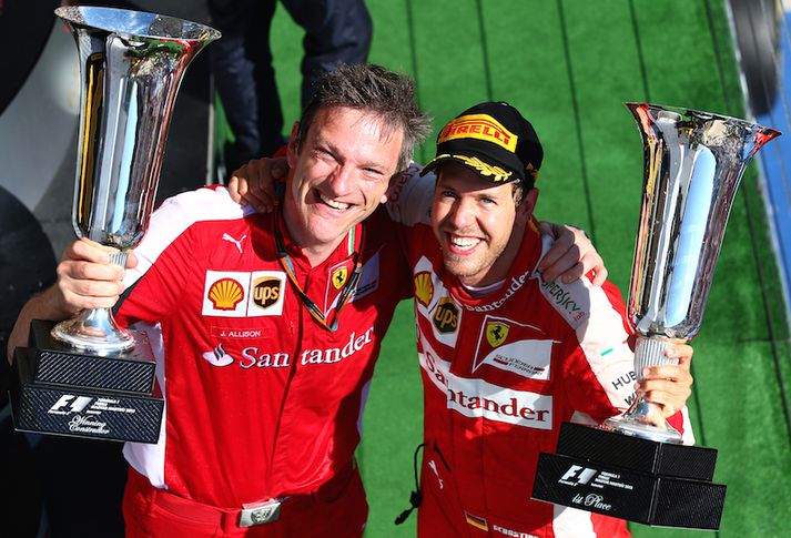James Allison og Sebastian Vettel voru kátir að keppni lokinni.