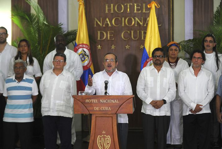 Timoleon Jimenez, leiðtogi FARC, ræddi við blaðamenn í Havana í dag.