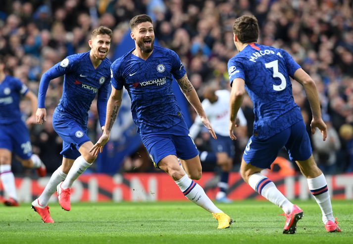 Giroud nýtti tækifærið í byrjunarliði Chelsea vel.