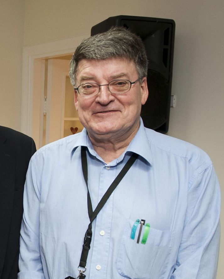 Harladur Briem, sóttvarnalæknir segir að Íslendingar hafi aldrei staðið frammi fyrir því að skurðlæknar eða tannlæknar hafi verið HIV smitaðir.