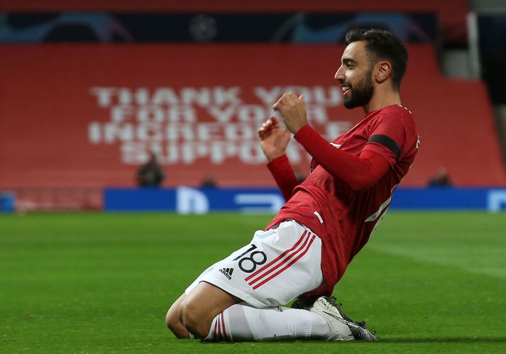 Bruno Fernandes fagnar eftir að hafa komið Manchester United yfir gegn Istanbul Basaksehir með glæsilegu marki.