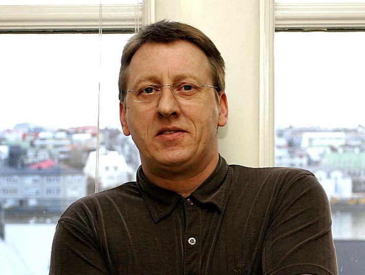 Viðskiptablaðið segir að Pálmi Haraldsson hafi minnst 50 sinnum samsamað sig Fons.