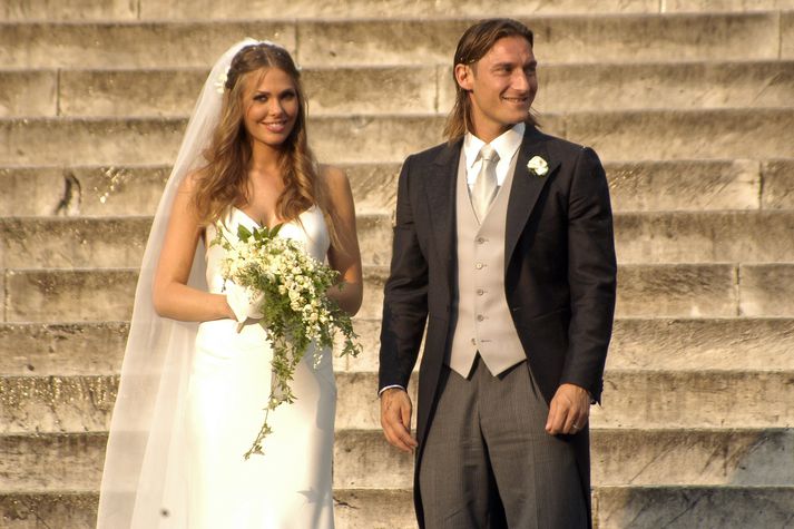 Francesco Totti og Ilary Blasi giftu sig sumarið 2005