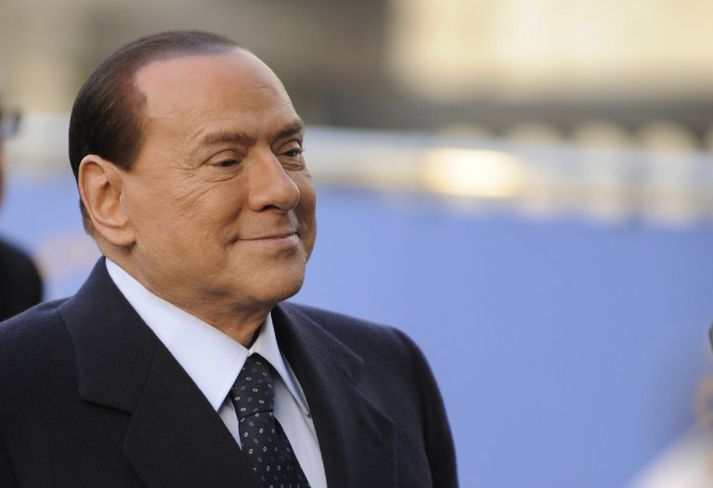 Silvio Berlusconi á nýja unnustu.
