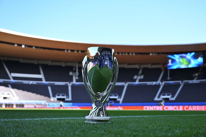 Real Madrid og Eintracht Frankfurt berjast um Ofurbikar UEFA í kvöld.