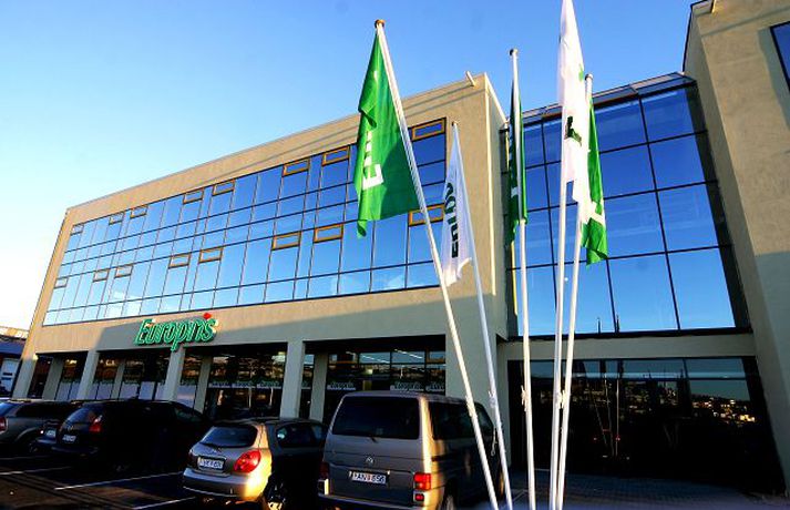 Nýjasta verslun Europris opnaði við Dalveg í Kópavogi á laugardag. Þetta er fimmta og stærsta verslun fyrirtækisins sem á rætur að rekja til frænda okkar í Noregi.