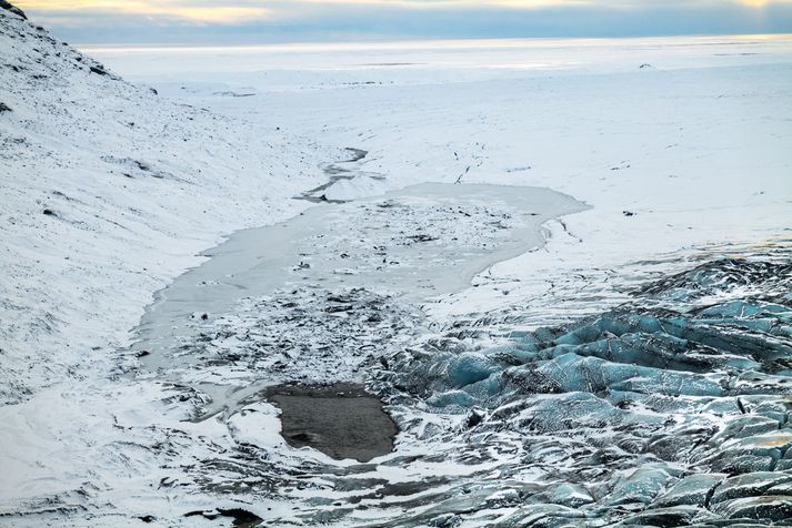 Yfir Grímsvötnum og Skeiðarársandi.