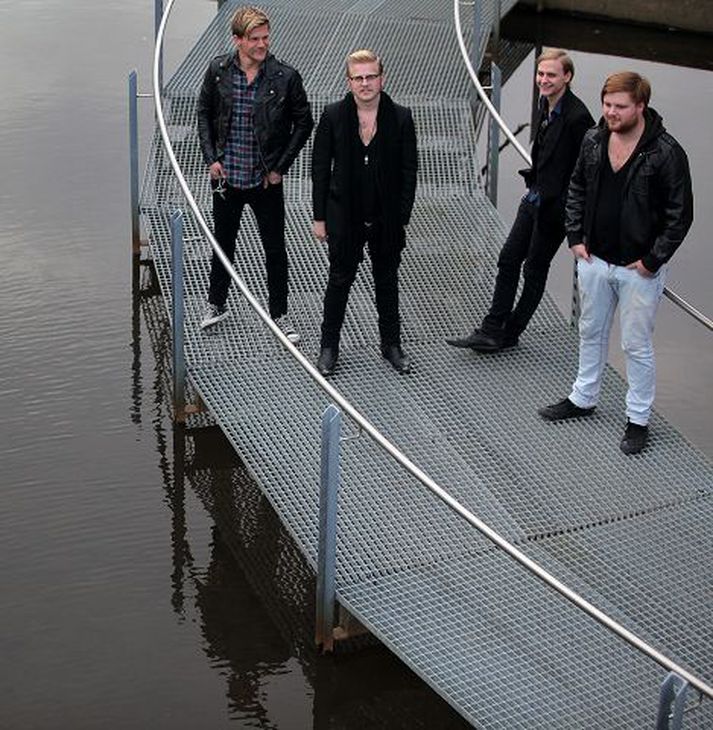 Arnar Rósenkranz Hilmarsson, Þórólfur Ólafsson, Bjarni Þór Jensson og Fannar Þórsson stofnuðu Cliff Clavin fyrir fjórum árum, en hafa nú loksins gefið út plötu. fréttablaðið/valli