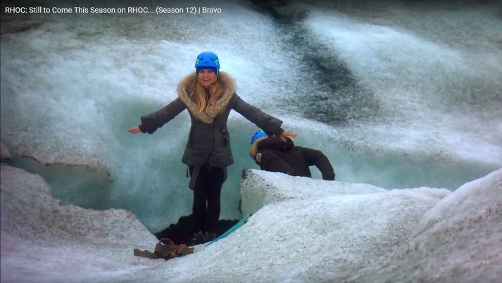 Vicki Gunvalson hefur verið stjarna þáttana frá þætti eitt. Hún slasaðist á Íslandi.