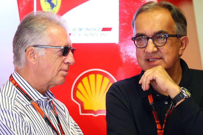 Piero Ferrari og Sergio Marchionne ræða málin á Monza brautinni síðustu helgi.