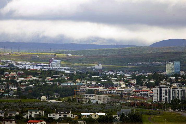 höfuðstólslækkun Gylfi Magnússon, viðskipta- og efnahagsráðherra hefur látið reiknað út kostnað við lækkun höfuðstóls verðtryggðra lána heimilanna.