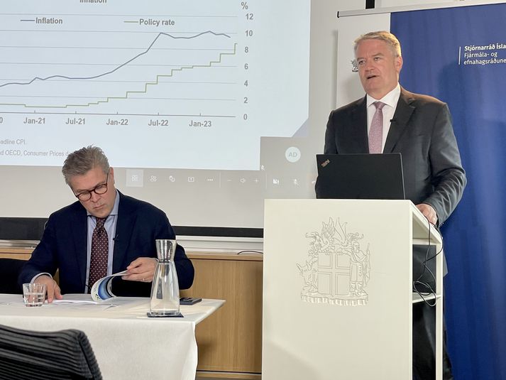 Mathias Cormann segir mikilvægt að Íslendingar nýti menntun og hæfni fólks sem hingað komi til að vinna.