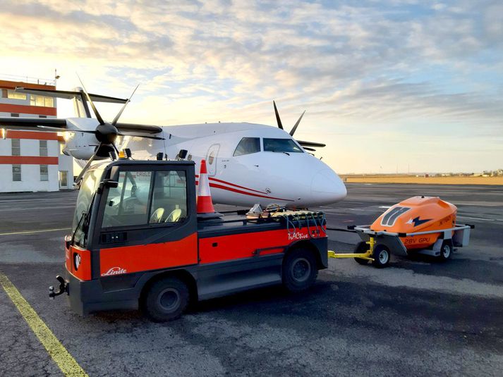 Flugfélagið Ernir annast áætlunarflug til og frá Húsavík. 