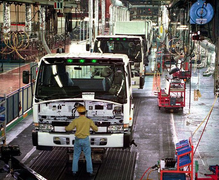 Úr verksmiðju Nissan Japanski bílaframleiðandinn Nissan Motors hefur flutt framleiðslu á einni gerð bíla frá Bandaríkjunum til Japans.