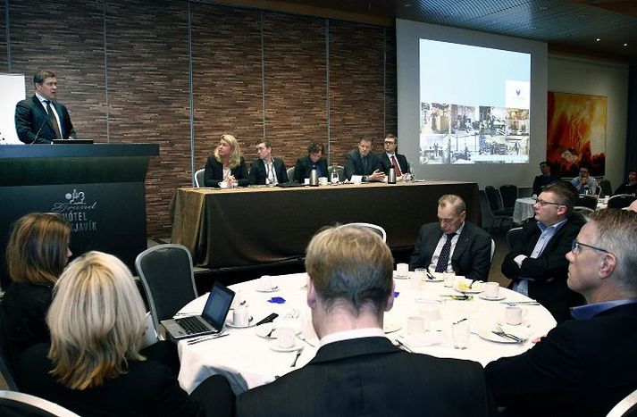 Bjarni Benediktsson, fjármála- og efnahagsráðherra, segir að breytingar á skattaumhverfinu séu á meðal forgangsverkefna hjá ráðuneyti sínu. Bjarni var á meðal frummælenda á skattadegi Deloitte.