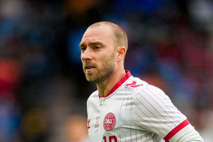 Eriksen virðist vera í lagi eftir þetta hræðilega atvik.