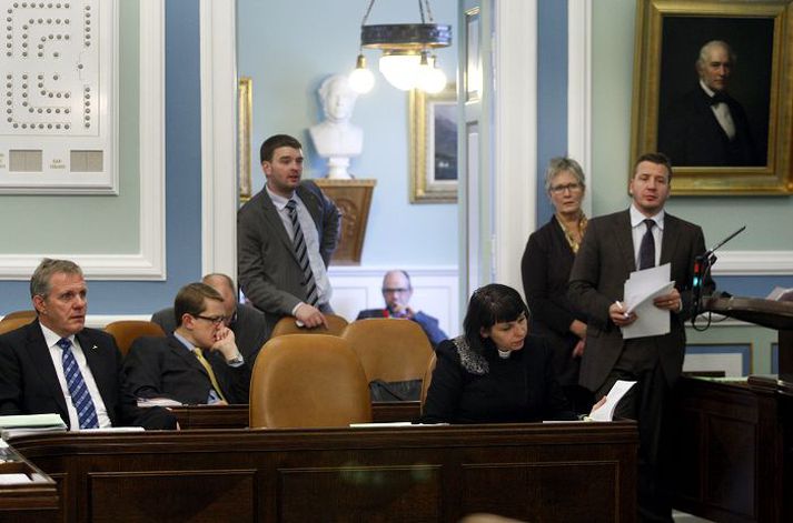 Alþingi skipaði nefndir um íbúðalánasjóð og sparisjóðakerfið haustið 2011. fréttablaðið/anton