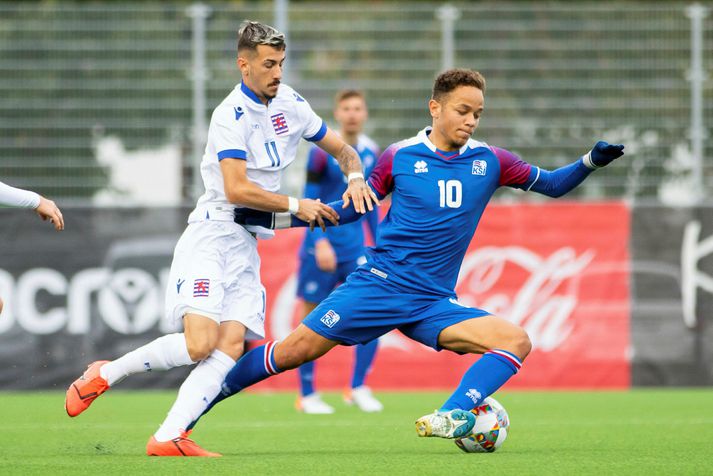 Mikael í leik með U21 árs landsliði Íslands.