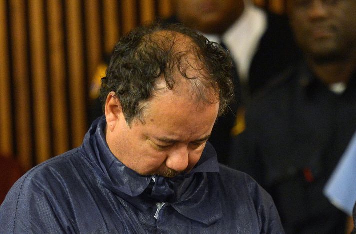 Mannræninginn Ariel Castro í réttarsalnum.