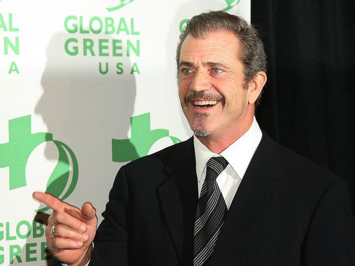 mel gibson Mel Gibson og Arnold Schwarzenegger verða á meðal gesta síðustu viku Jay Leno í embætti.