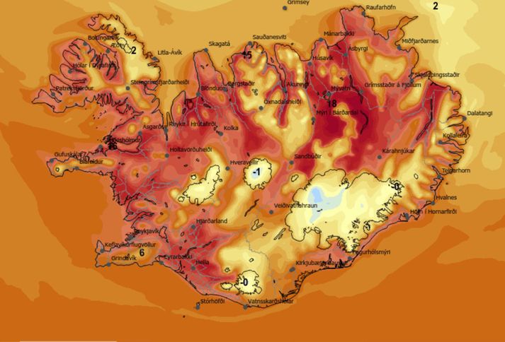 Það verður hlýtt fyrir norðan en svalara syðra nú í vikunni. Svona er hitaspáin síðdegis á morgun.