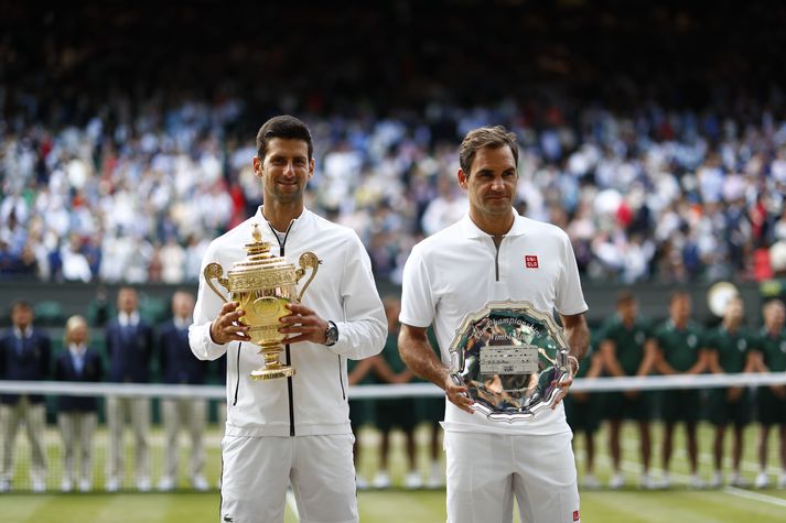 Novak Djokovic og Roger Federer mættust í úrslitum einliðaleiks karla á Wimbledon í fyrra.