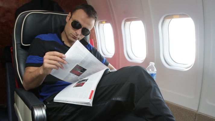 Dimitar Berbatov fó með til Rúmeníu en fékk ekkert að spila.
