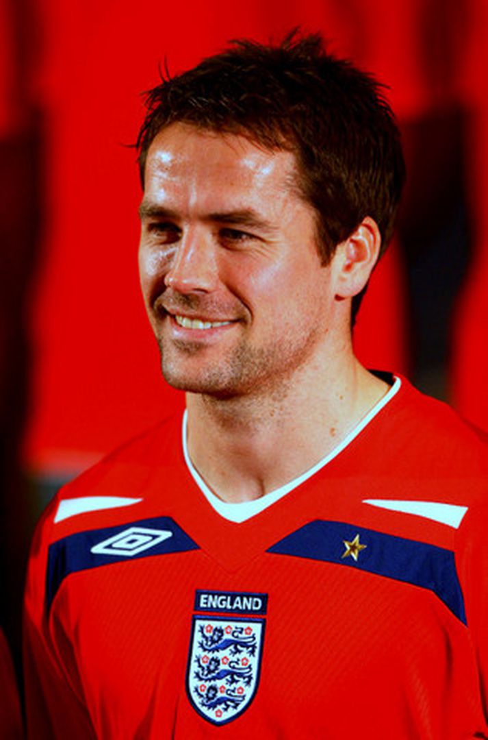Michael Owen í nýja landsliðsbúningnum.