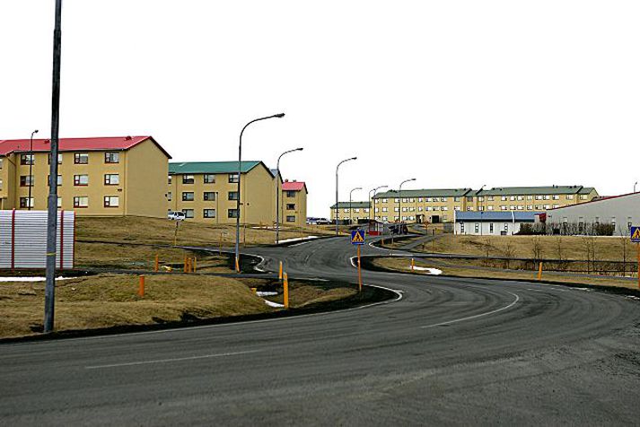 Forsvarsmenn hollenska fyrirtækisins ECA líta meðal annars til þess að góð aðstaða er á Miðnesheiði, bæði íbúðarhúsnæði og stærðarinnar flugskýli.
Fréttablaðið/Heiða