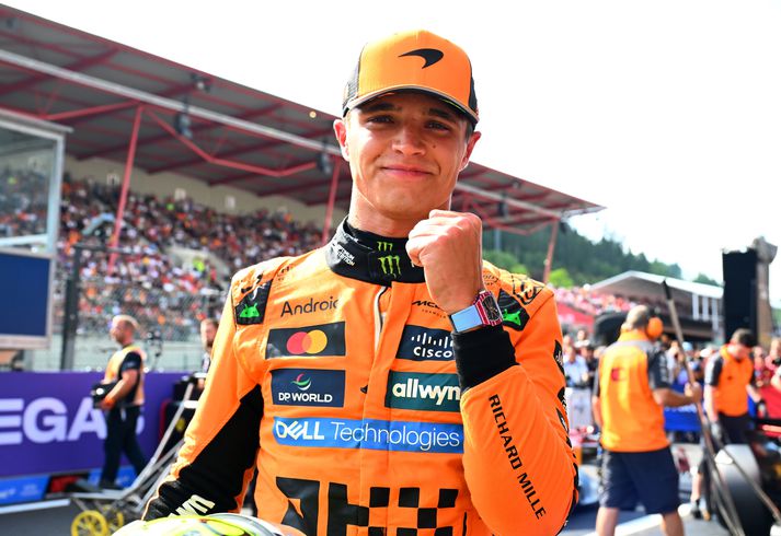 Lando Norris ræsir fyrstur á morgun