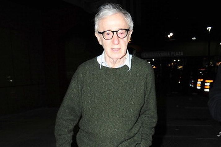 Woody Allen gefið frá sér yfirlýsingu.