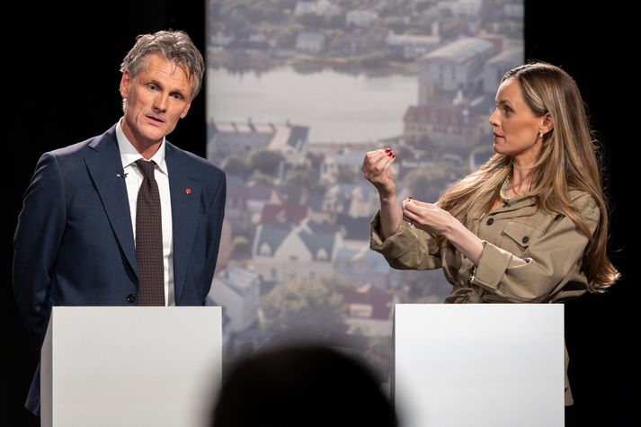 Pétur Marteinsson úr Samfylkingu og Hildur Björnsdóttir úr Sjálfstæðisflokki í kappræðum Sýnar 13. maí.