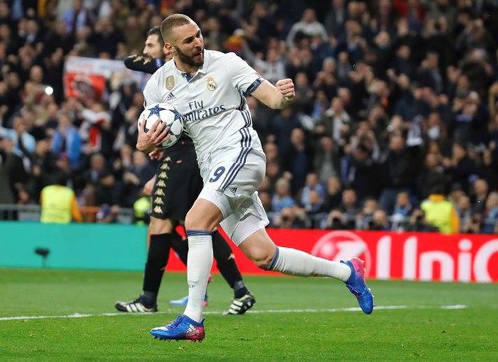 Benzema fagnar eftir að hafa jafnað metin.